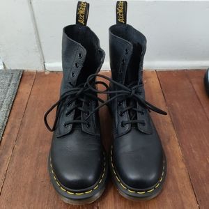 Dr. Martens Pascal Boots size 8